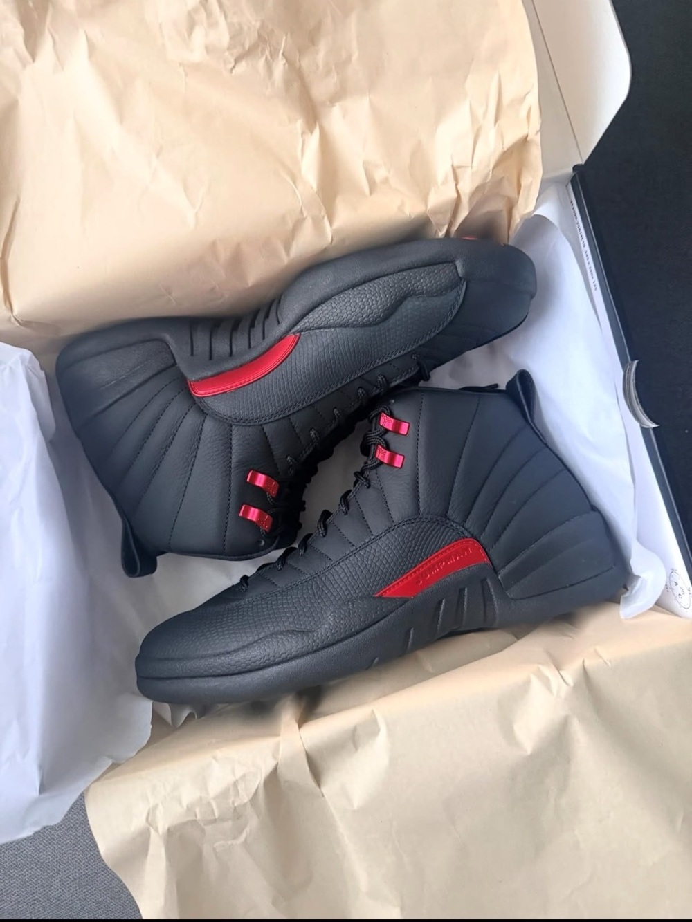 Jordan Men's Black and Red High-Top Sneakers